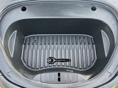 Used 2022 Tesla Model 3 Performance image 28