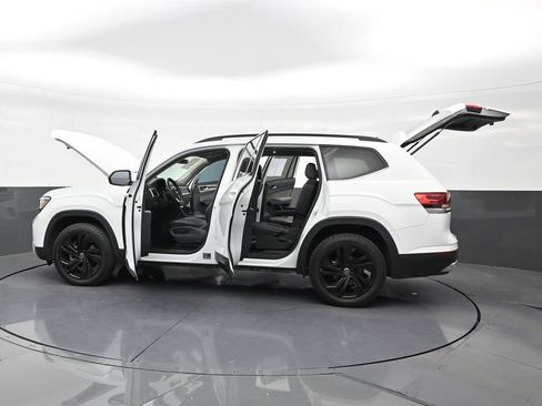 Used 2022 Volkswagen Atlas SE FWD image 29