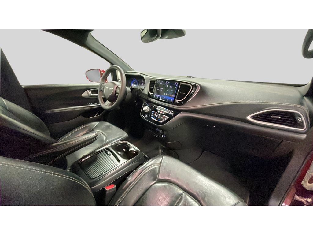 Used 2022 Chrysler Pacifica Touring-L w/ S Appearance Package AWD/4WD image 19