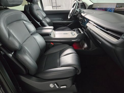 New 2026 Lincoln Navigator Premiere AWD/4WD image 20