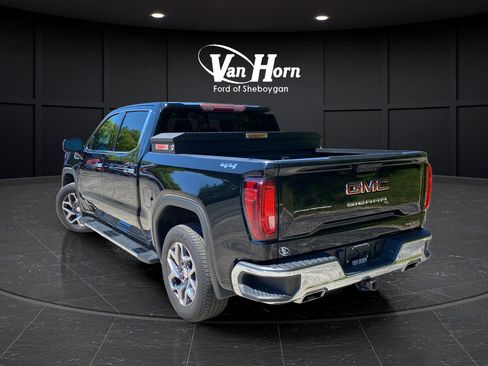 Used 2023 GMC Sierra 1500 SLT w/ SLT Premium Package AWD/4WD image 5
