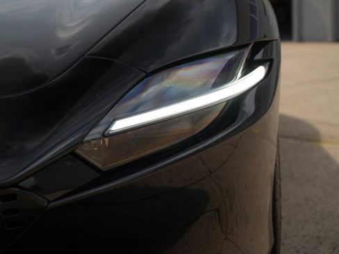 Used 2025 Ferrari Roma Spider image 17