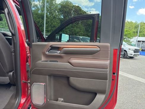 Used 2024 GMC Sierra 3500 Denali AWD/4WD image 42