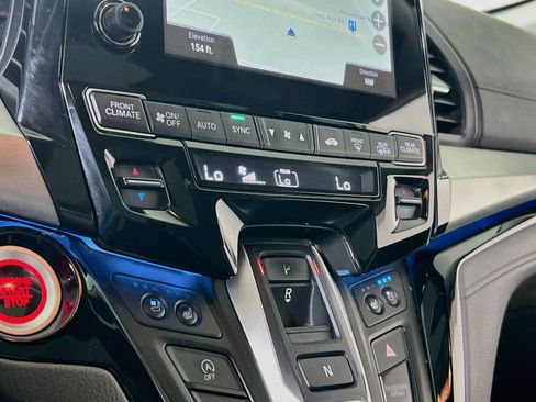 Used 2018 Honda Odyssey Elite image 16
