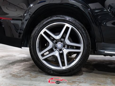 Used 2017 Mercedes-Benz GLS 550 4MATIC image 11
