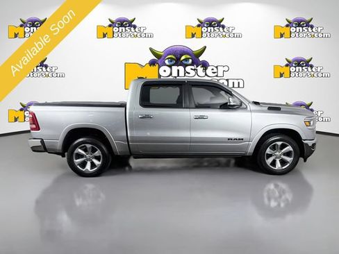 Used 2019 RAM 1500 Laramie AWD/4WD image 4