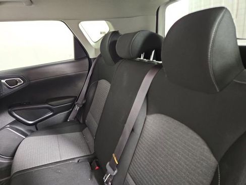 Certified 2021 Kia Soul S image 14