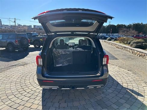 New 2026 Ford Explorer Active image 11