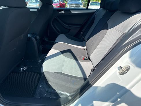 Used 2017 Volkswagen Jetta S FWD image 13