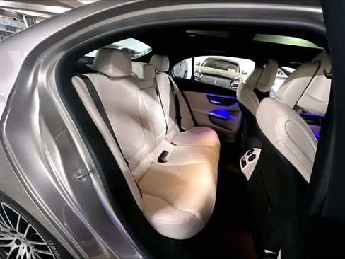 Used 2022 Mercedes-Benz C 300 Sedan image 17