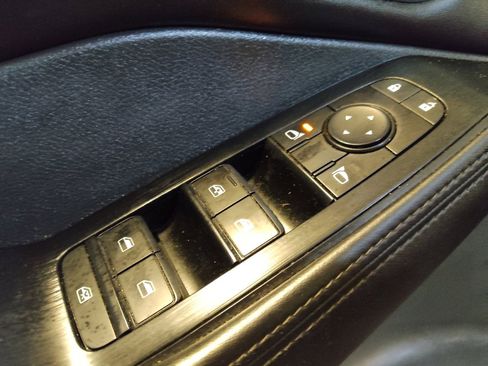 Used 2021 Nissan Rogue SV w/ Premium Package image 27