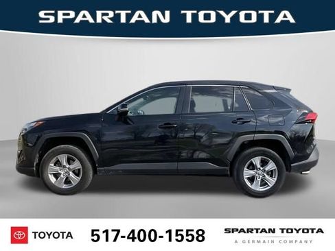 Used 2024 Toyota RAV4 XLE AWD/4WD image 2