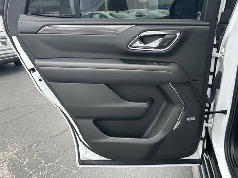 Used 2024 Chevrolet Tahoe RST w/ Luxury Package RWD image 22