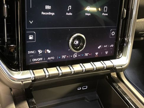 New 2026 GMC Yukon Elevation RWD image 41