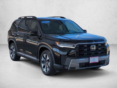 Certified 2026 Honda Pilot Elite image 3
