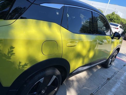 Certified 2025 Nissan Kicks SR image 4