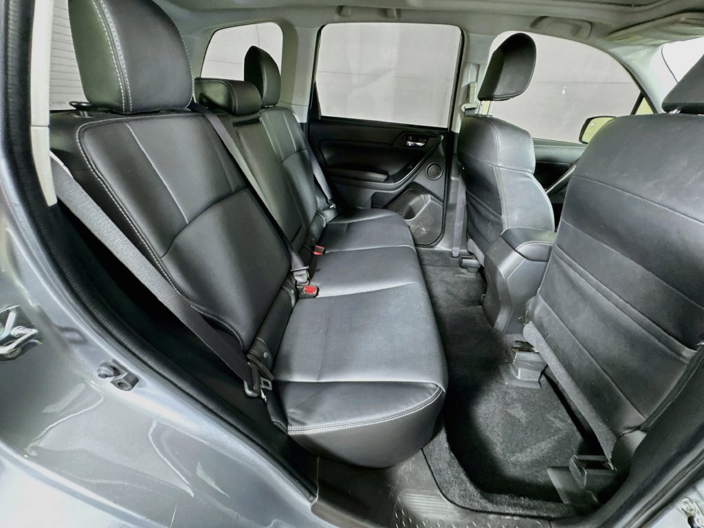 Used 2014 Subaru Forester 2.0XT Touring AWD/4WD image 34