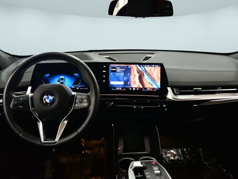 Used 2025 BMW X2 xDrive28i image 23