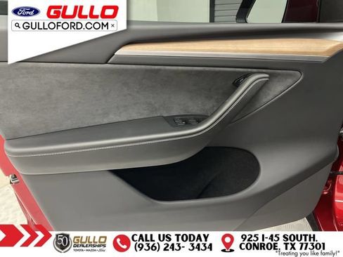Used 2024 Tesla Model Y Performance AWD/4WD image 18