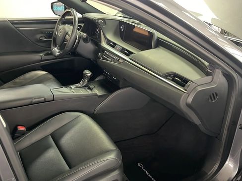Used 2020 Lexus ES 350 w/ Premium Package image 29