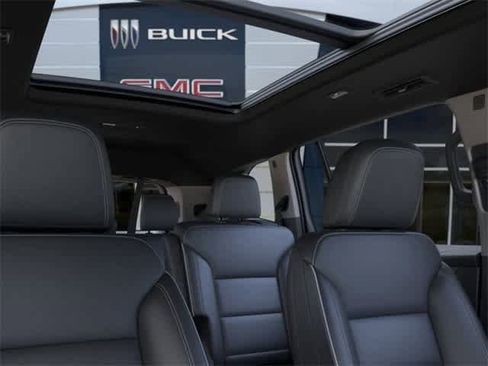 New 2026 Buick Enclave Preferred image 24