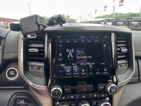 Used 2020 RAM 1500 Laramie AWD/4WD image 14