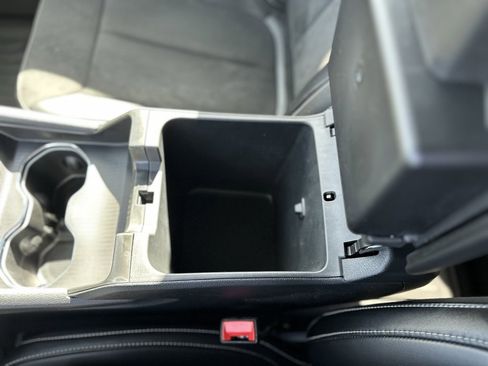 Used 2024 Jeep Grand Cherokee Altitude image 25