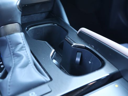 Used 2025 Lexus ES 350 w/ Premium Package image 28