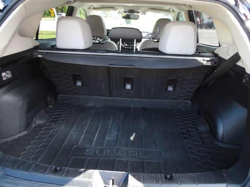 Used 2019 Subaru Crosstrek 2.0i Limited w/ Moonroof Package w/Navigation AWD/4WD image 5
