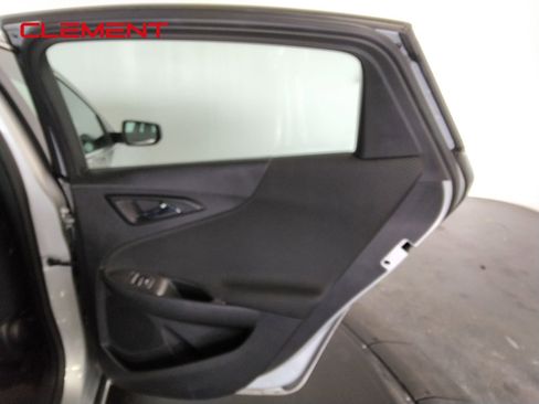 Used 2020 Chevrolet Malibu LT FWD image 31