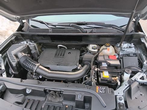 Used 2023 GMC Acadia SLE image 35