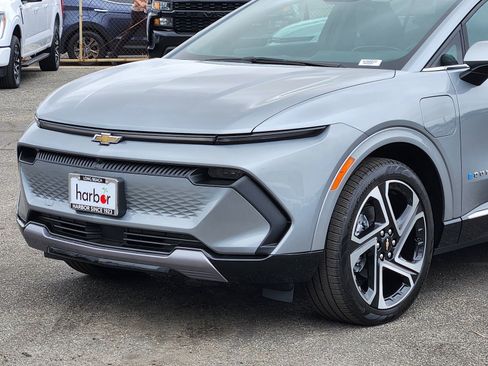 New 2026 Chevrolet Equinox EV LT w/ Convenience Package II image 4