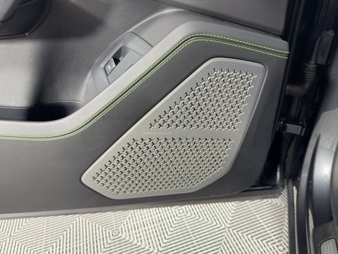 Used 2020 Lamborghini Urus image 21