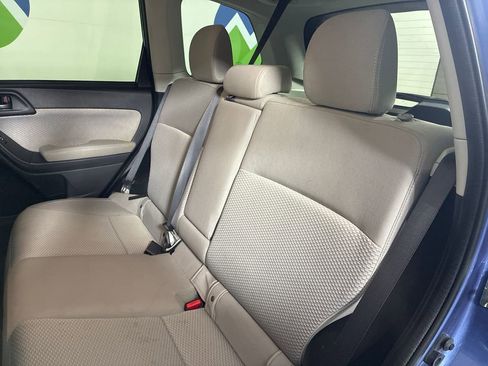 Used 2017 Subaru Forester 2.5i Premium w/ All-Weather Package image 23