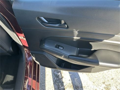 Used 2024 Nissan Altima 2.5 SV image 15