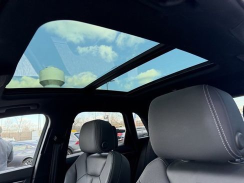 Used 2021 Audi Q3 2.0T Premium w/ Convenience Package image 16