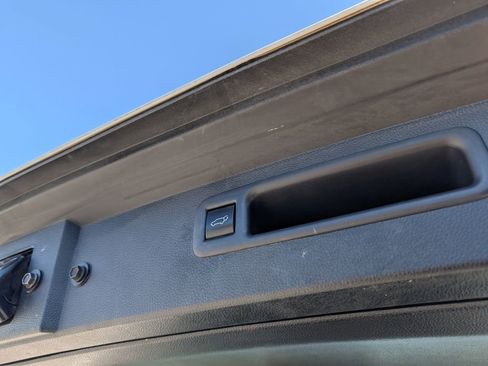 Used 2022 Toyota Highlander XSE image 34