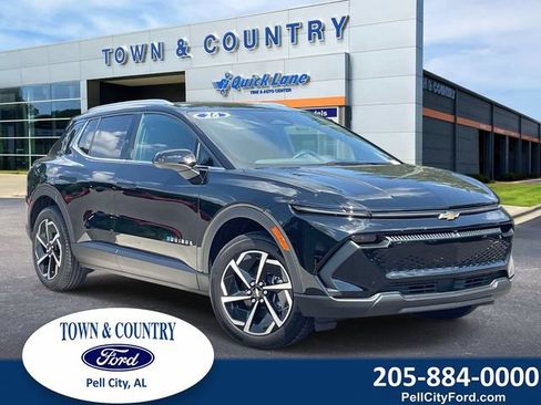 Used 2026 Chevrolet Equinox EV LT AWD/4WD image 1