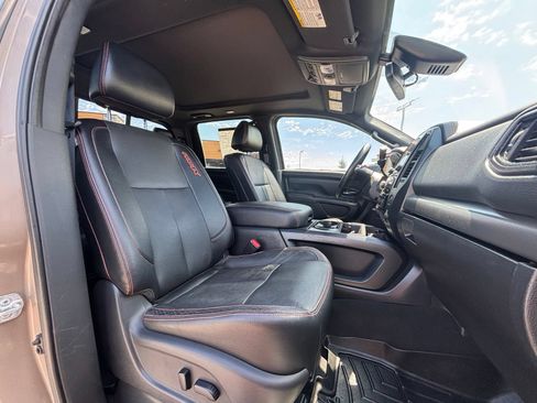 Used 2021 Nissan Titan PRO-4X w/ Pro-4x Convenience Package AWD/4WD image 25