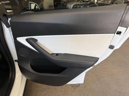 Used 2020 Tesla Model Y Performance AWD/4WD image 26