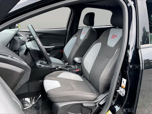 Used 2016 Ford Focus ST FWD image 8