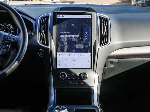 Used 2023 Ford Edge SE w/ Black Appearance Package image 13