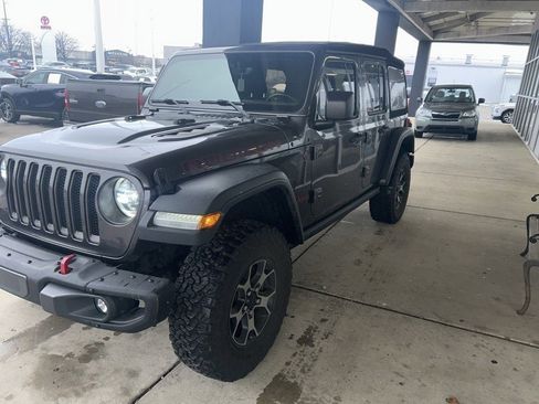 Used 2018 Jeep Wrangler Unlimited Rubicon image 2