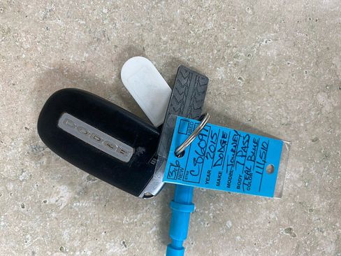 Used 2015 Dodge Journey SXT w/ Flexible Seating Group image 22