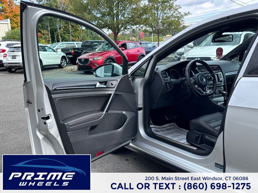 Used 2015 Volkswagen GTI SE w/ Lighting Package (SEL) FWD image 9