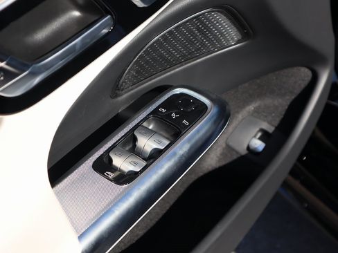 New 2026 Mercedes-Benz E 350 4MATIC Sedan image 22