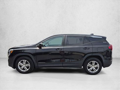 Used 2022 GMC Terrain SLE FWD image 9