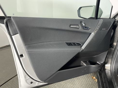 Used 2026 BMW iX xDrive60 w/ M Sport Package image 10