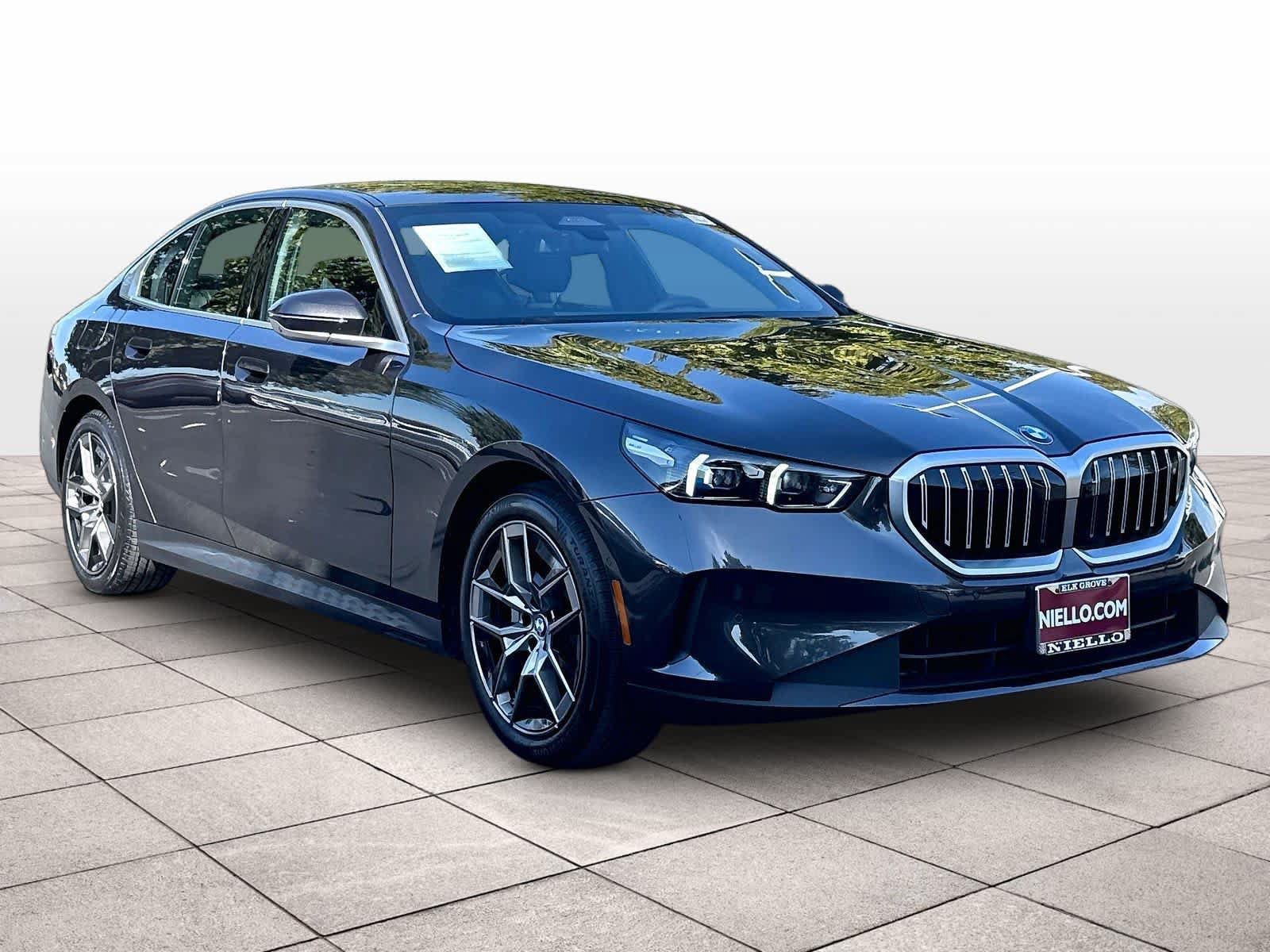 Used 2026 BMW 530i RWD image 3