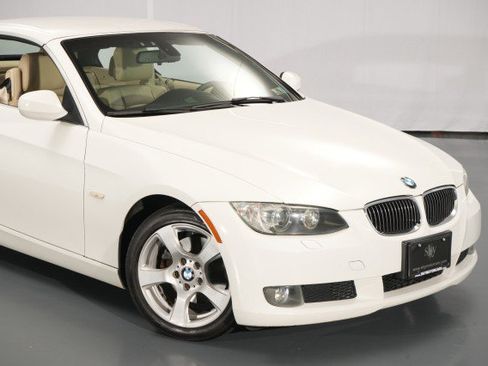Used 2010 BMW 328i Convertible RWD image 10